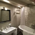 La Petite Maison
