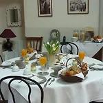 La Petite Maison * Menton