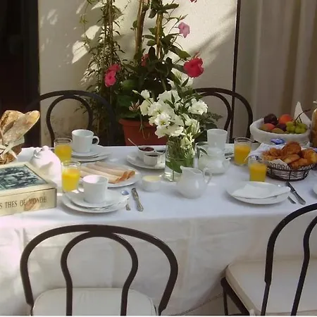 Nocleg ze śniadaniem La Petite Maison