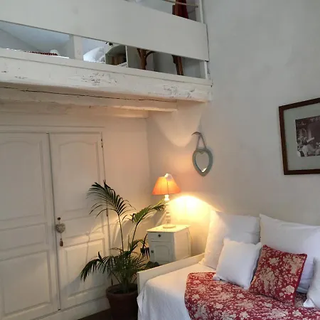 Nocleg ze śniadaniem La Petite Maison