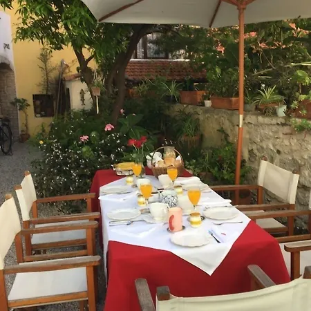 Bed & Breakfast La Petite Maison