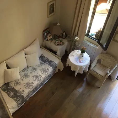 Bed & Breakfast La Petite Maison